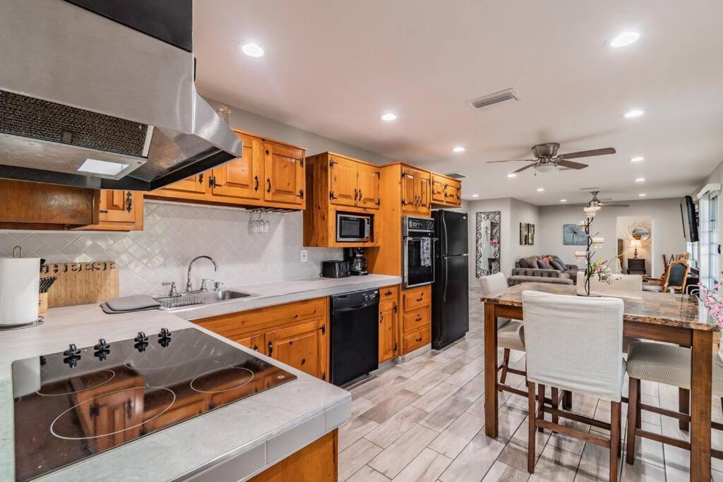 Town 'N' Country Cozy Corner, Your Florida Fun Hub Villa Tampa Kültér fotó